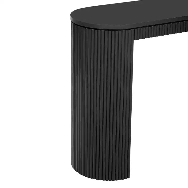 Consolle stretta con gambe curve e piano spesso