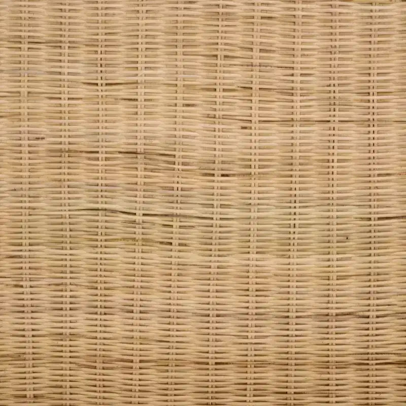 Tavolino da caffè in rattan intrecciato con struttura in legno di mango