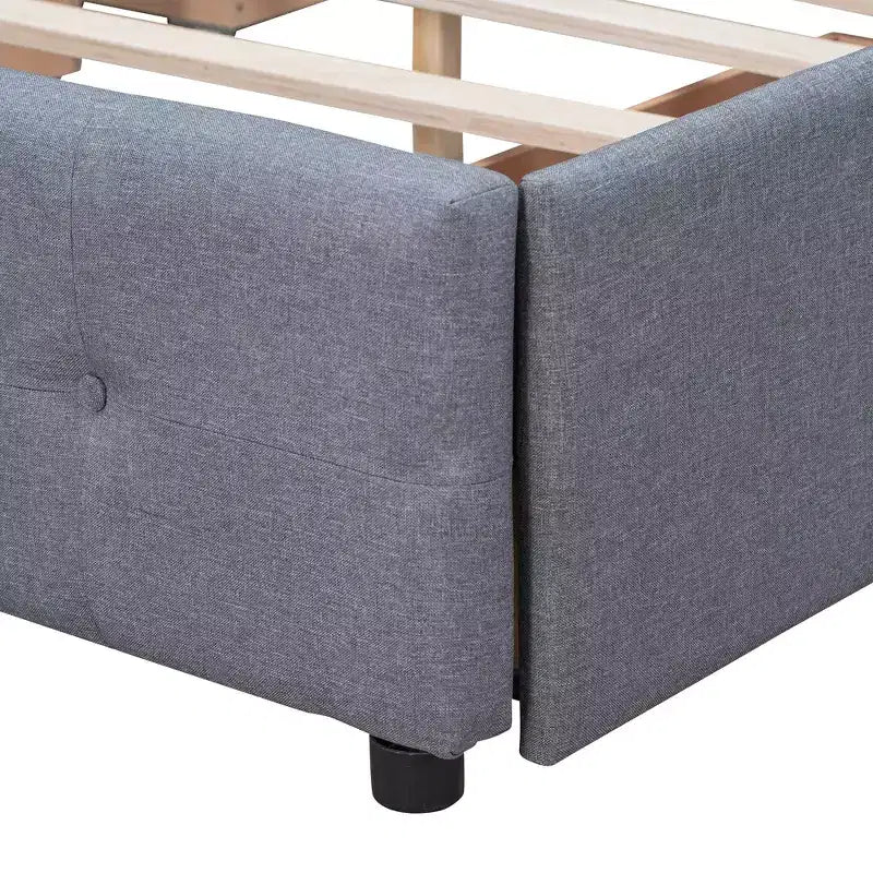 Letto a piattaforma Queen Size imbottito con testiera classica e 4 cassetti-ModernLuxe